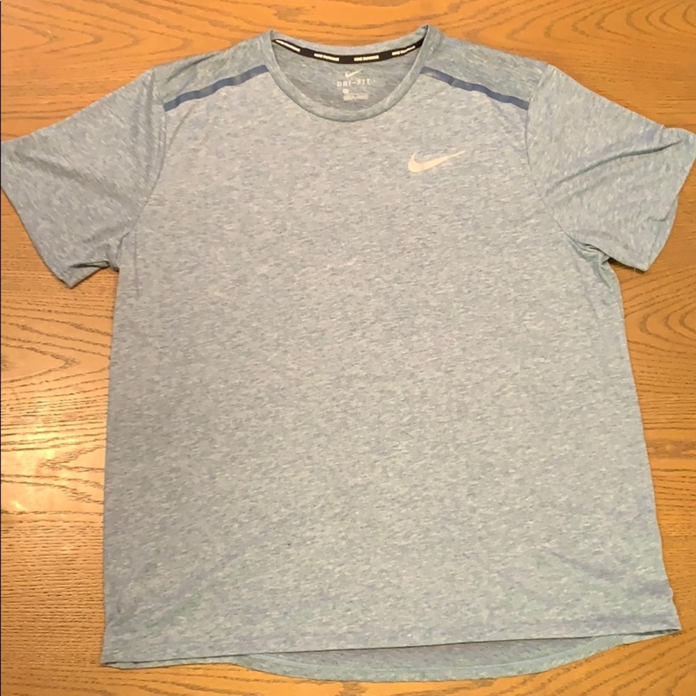 Nike DriFit vent workout top
